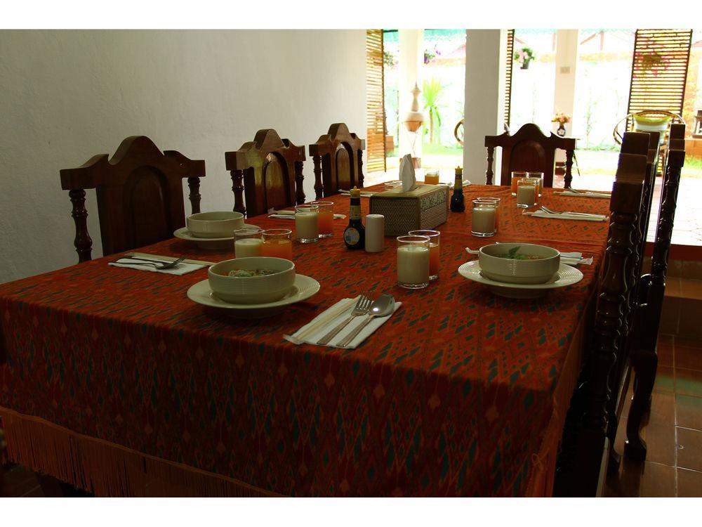 Grand Lanna Hotel Chiang Mai Bagian luar foto